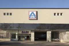 fenster-supermercado-aldi-terrassa-frontal