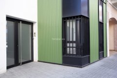 fenster-pisos-tutelados-sant-adria-entrada